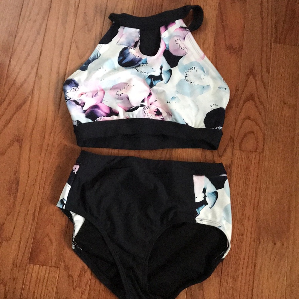 Lily K / Oh La La outfit